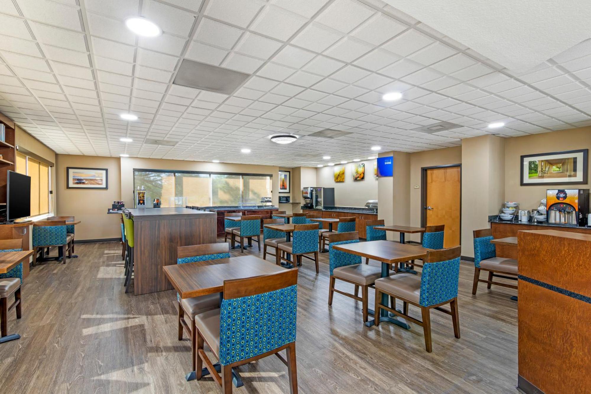 Comfort Suites ברונסוויק מראה חיצוני תמונה