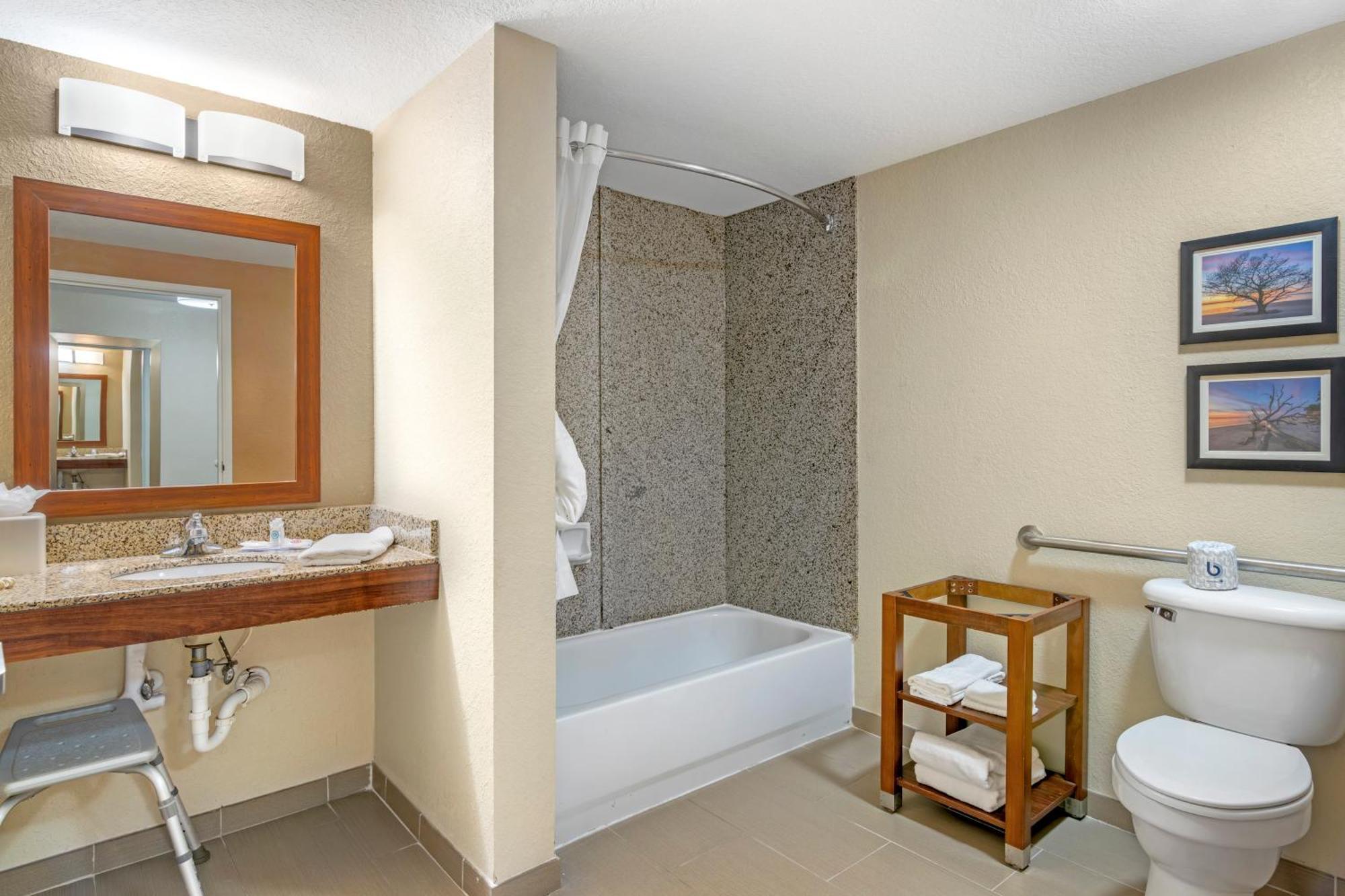 Comfort Suites ברונסוויק מראה חיצוני תמונה